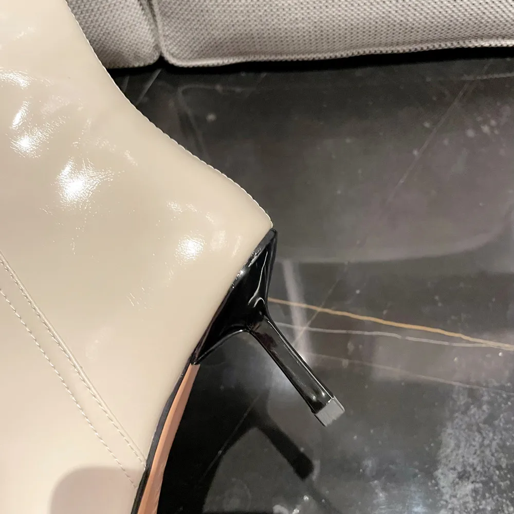 Mujeres bota de caña alta ajustada de tacón stiletto de piel auténtica