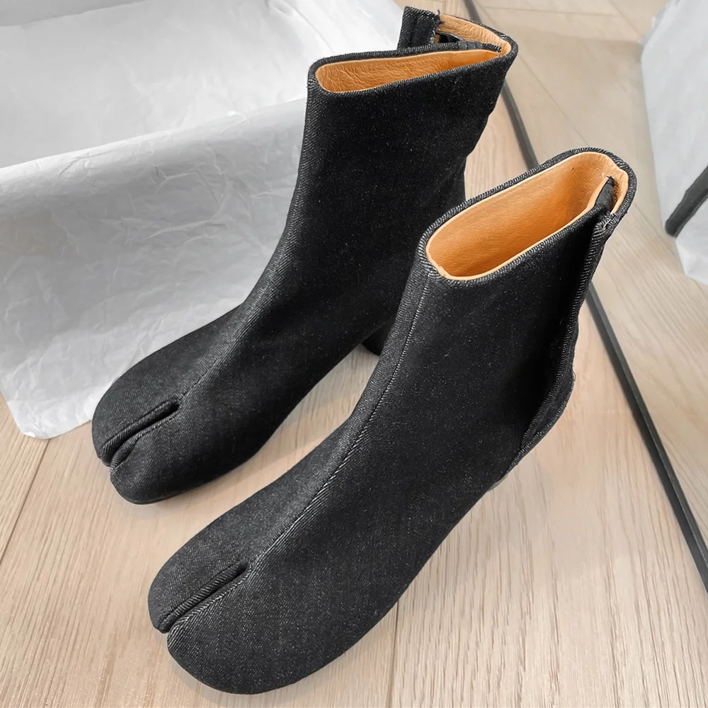 Botas clásicas de cuero de punta puntiaguda y tacón ancho
