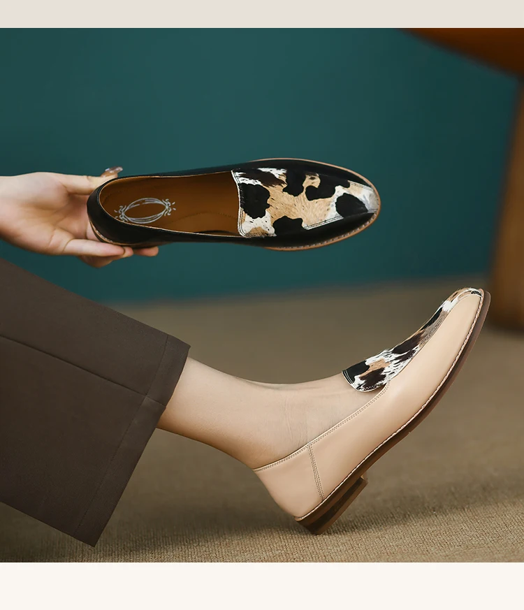 Zapatos sin cordones de mujer con estampado animal de piel de ternera con pelo