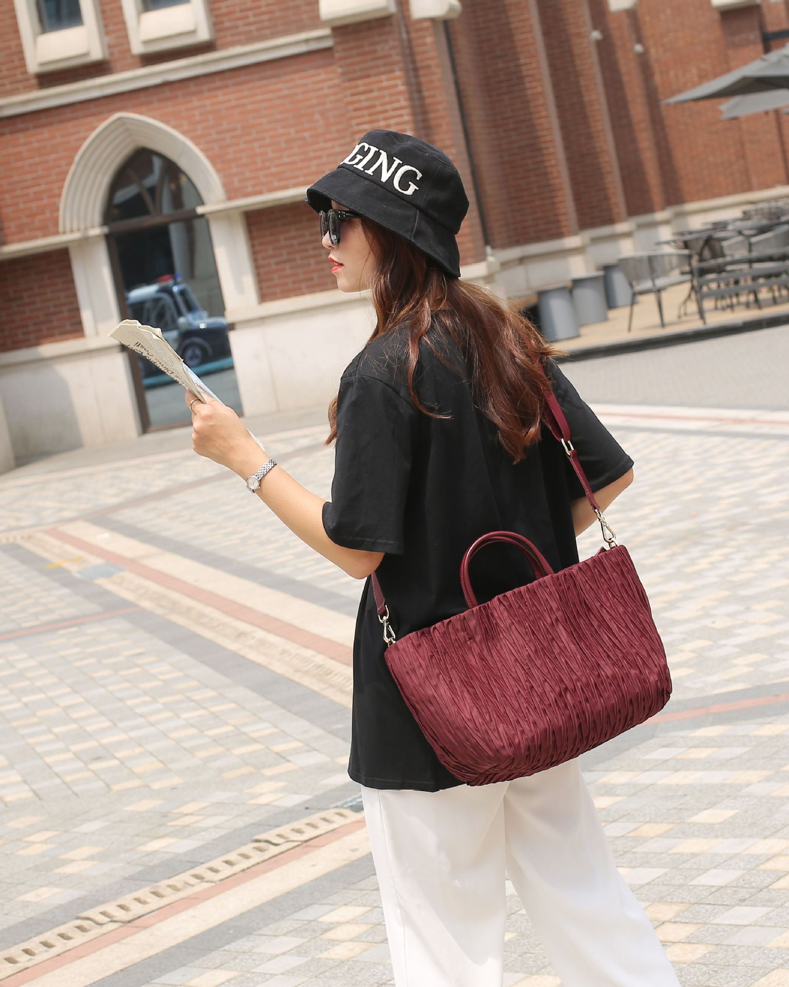 Bolso tote de nailon oversize para mujeres