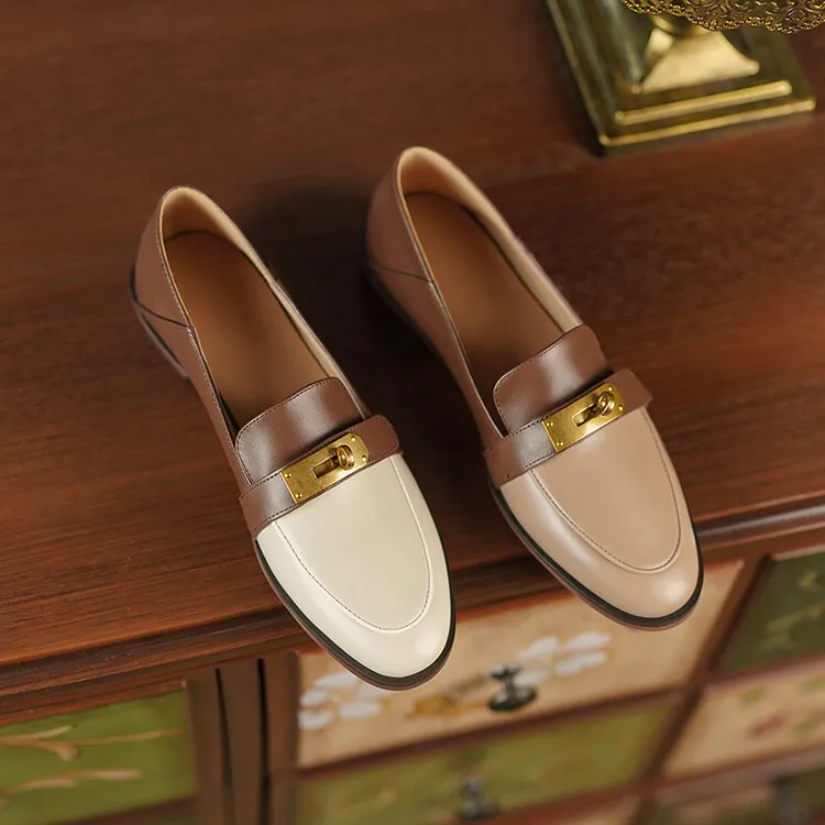 Mocasines de hebilla de doble tono para ella