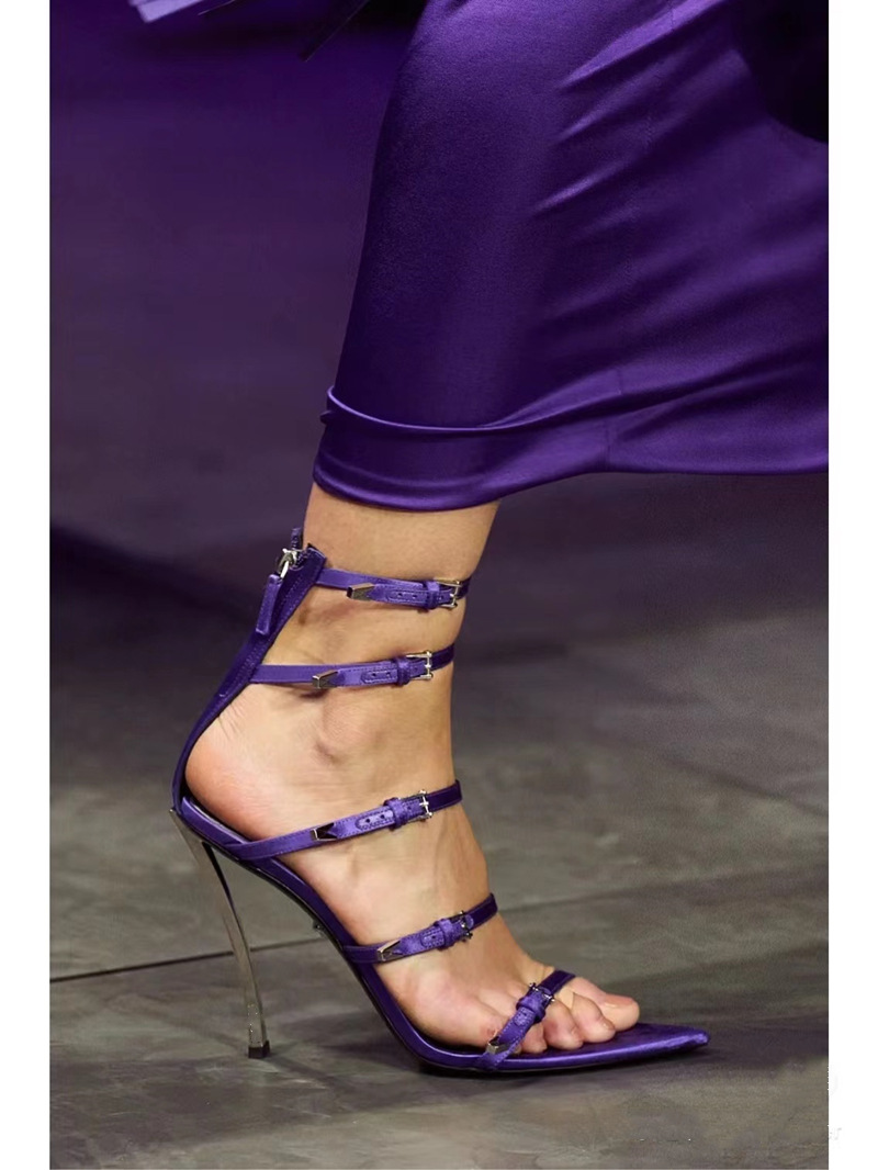 Sandalias de ajuste ancho de tacón stiletto para mujer con punta almendra y tiras