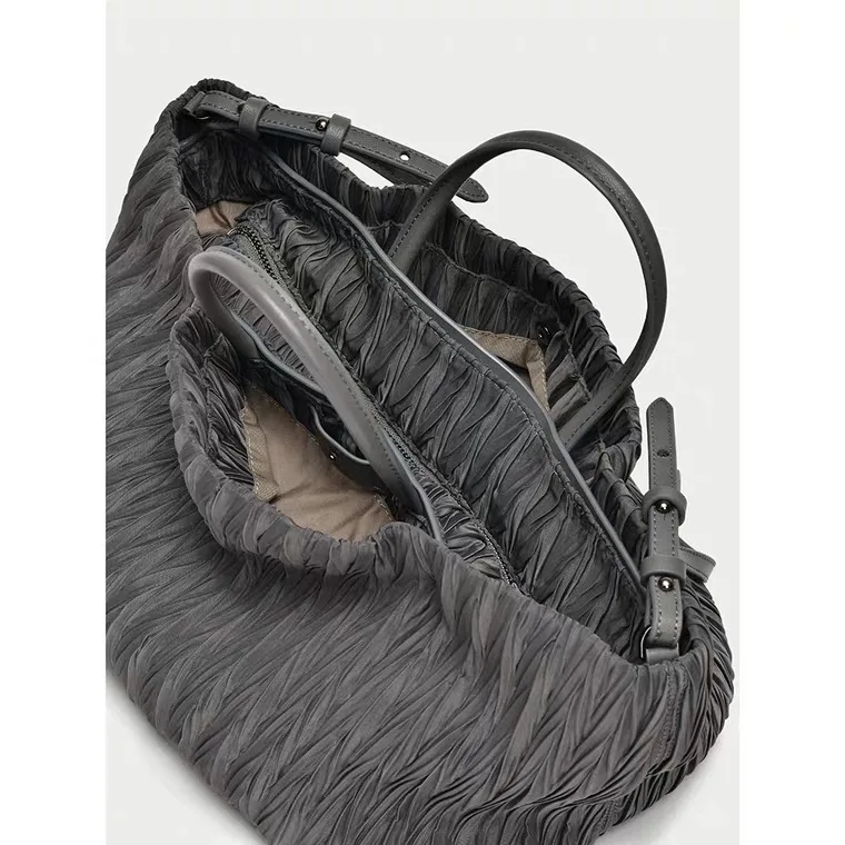 Bolso tote de nailon oversize para mujeres