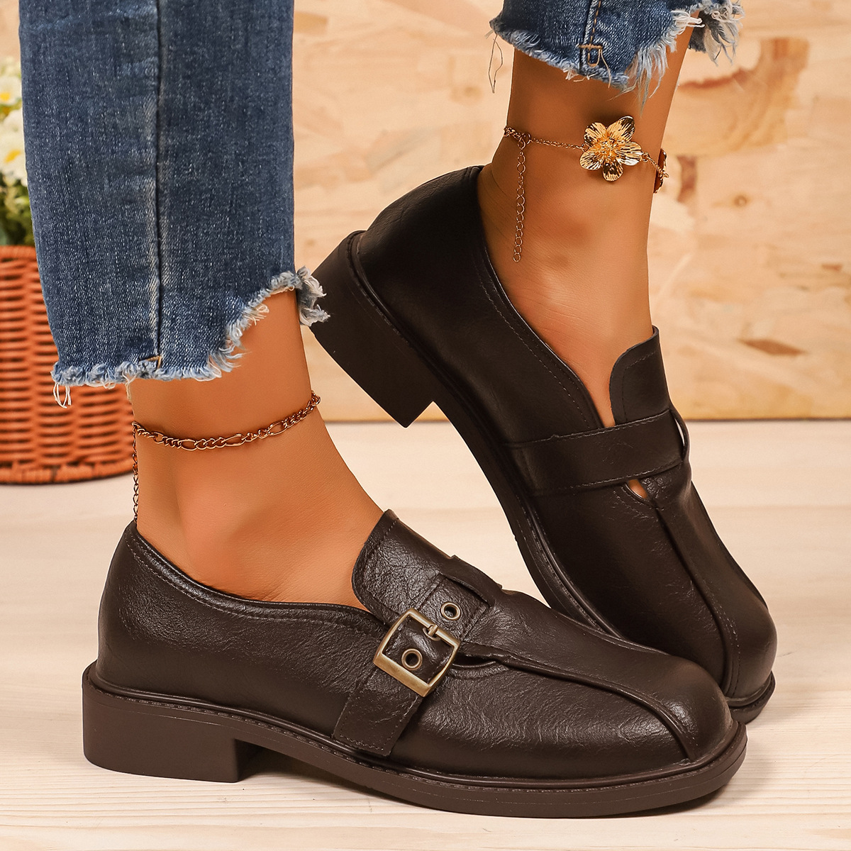 Low Heel Square Heel Loafers Women British Style Slip-On Round Toe Leather Shoes