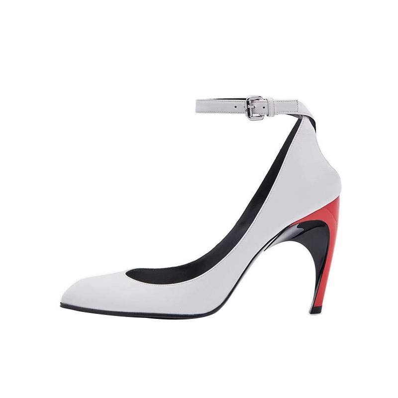 Zapatos de punta abierta marfil almendra con correa de contraste