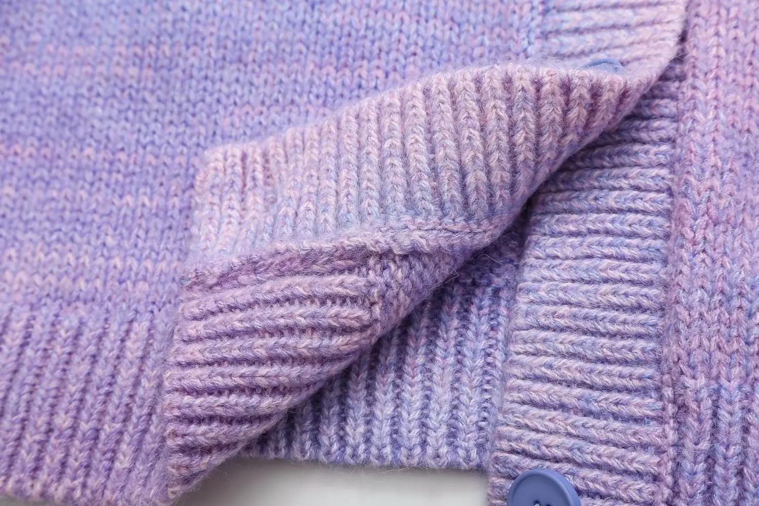 Damas cardigan holgado de otoño con escote profundo, botones frontales y diseño de remolinos