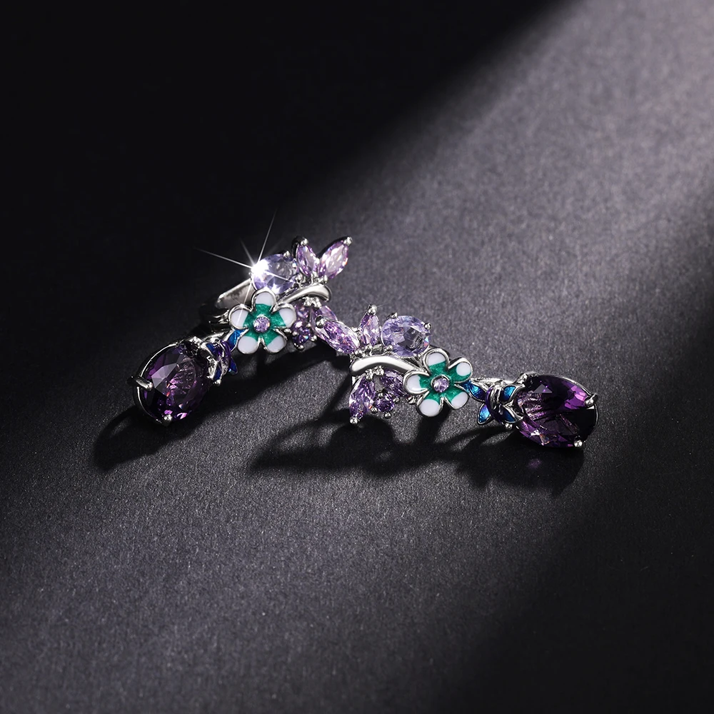 Aretes de jardín de cobre y zircón