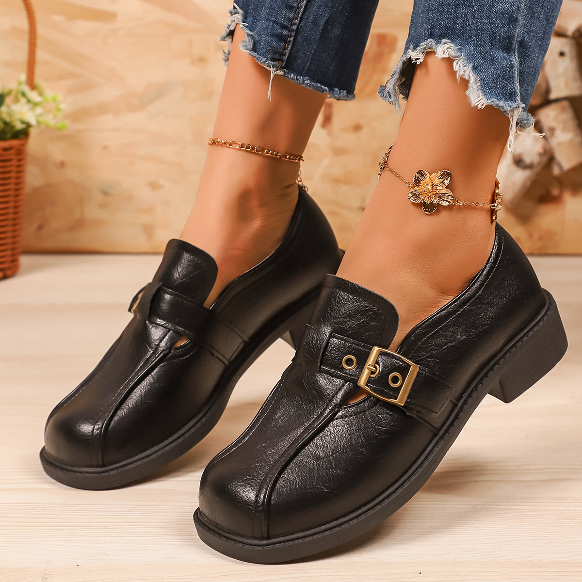 Low Heel Square Heel Loafers Women British Style Slip-On Round Toe Leather Shoes
