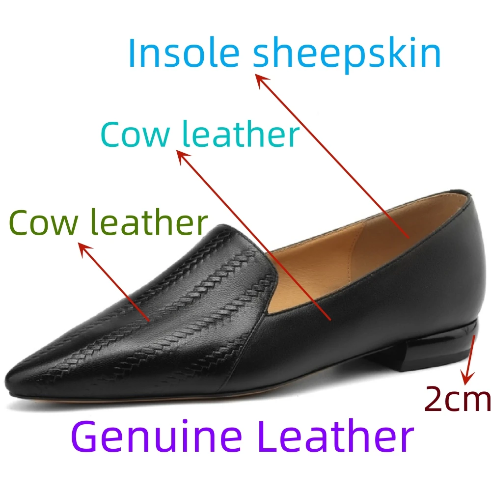Zapatos de tacón kitten de piel de cordero premium con punta almendra