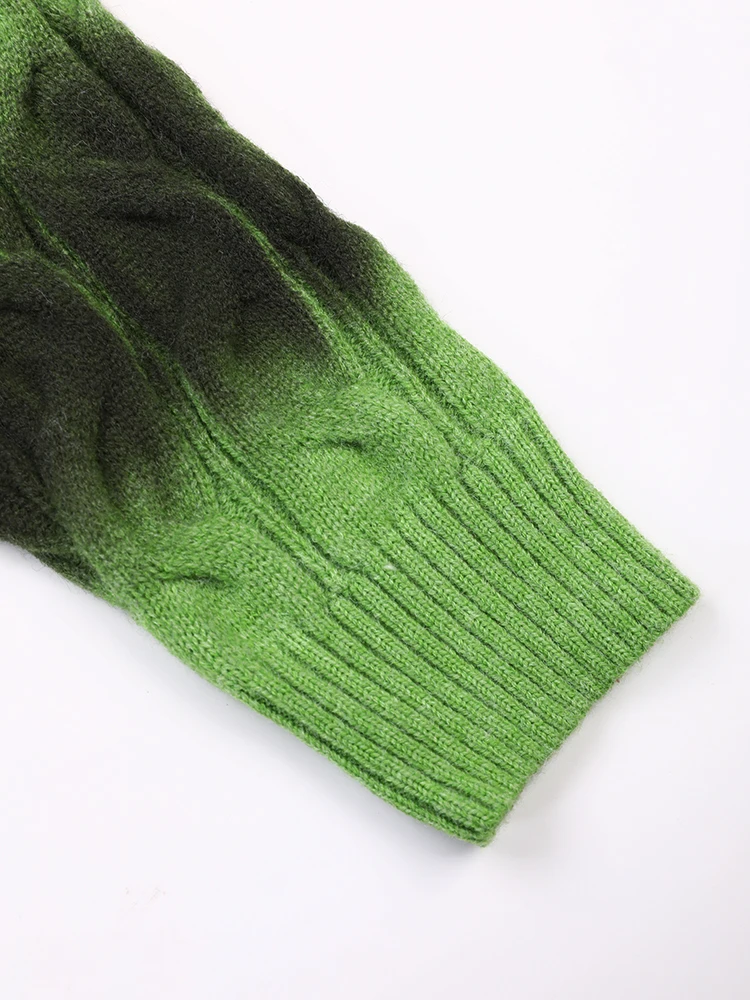 Mujeres suéter de cuello vuelto de punto grueso oversized con contraste degradado