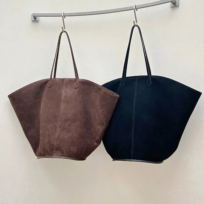 Espacioso bolso carryall de poliuretano mate