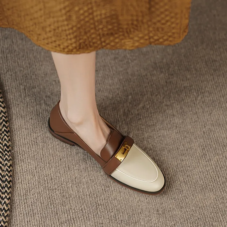 Mocasines de hebilla de doble tono para ella