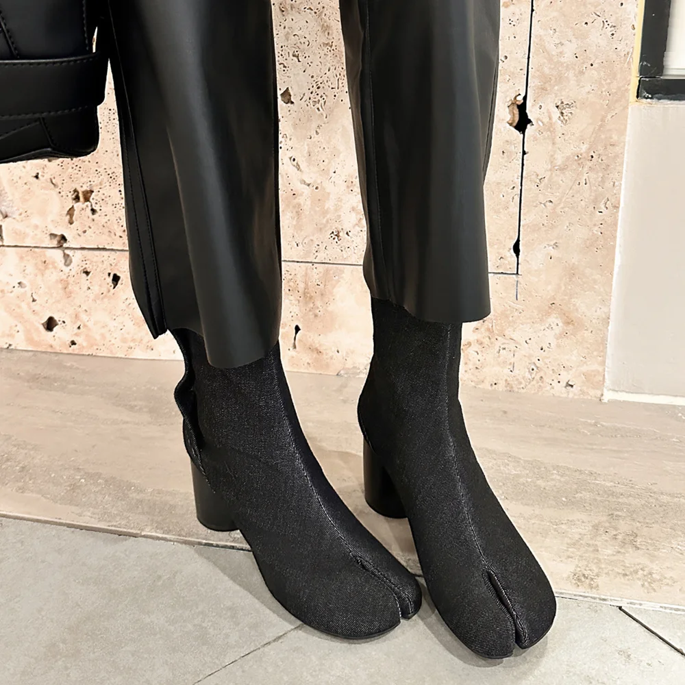 Botas clásicas de cuero de punta puntiaguda y tacón ancho
