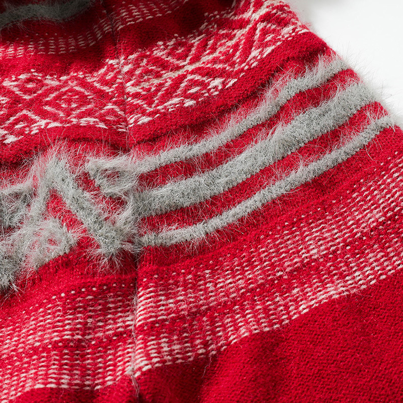 Abrigo oversize de punto jacquard con ribete de pelo a juego