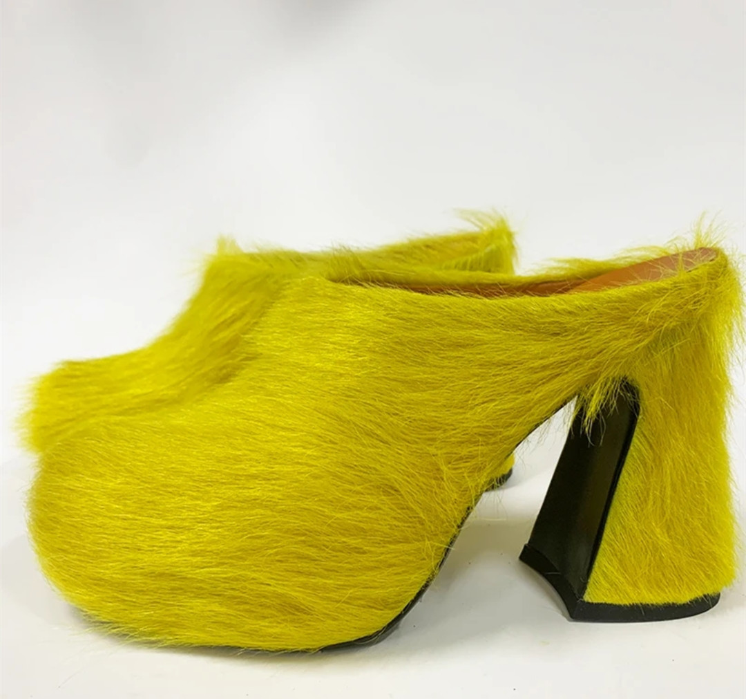 Mules de plataforma pastel para comodidad en el hogar