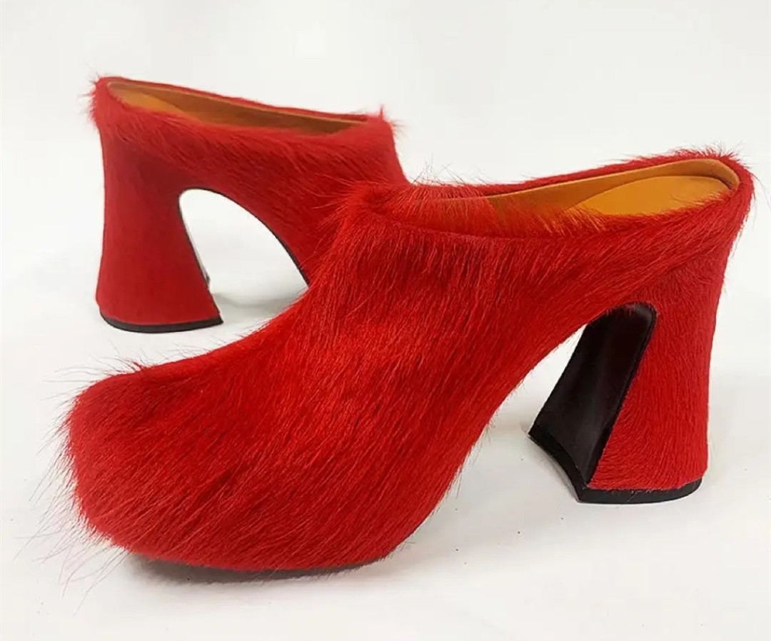 Mules de plataforma pastel para comodidad en el hogar