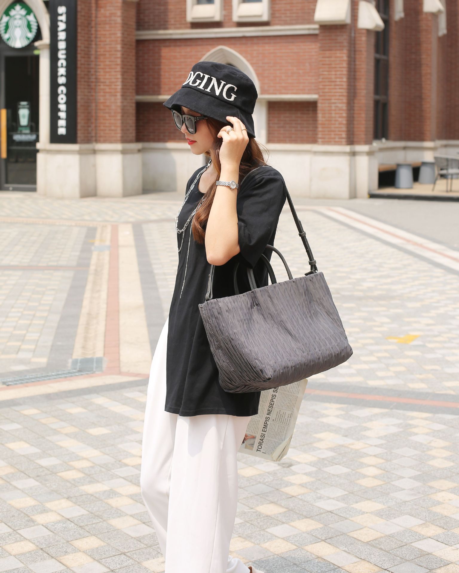 Bolso tote de nailon oversize para mujeres