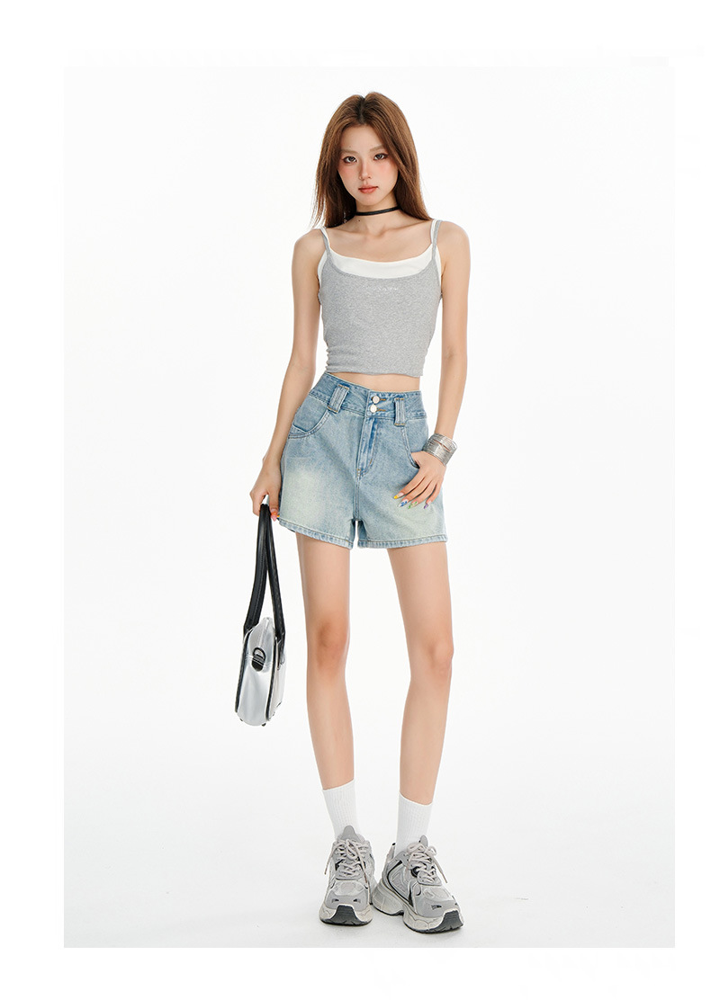 Shorts de cintura elevada minimalistas acampanados