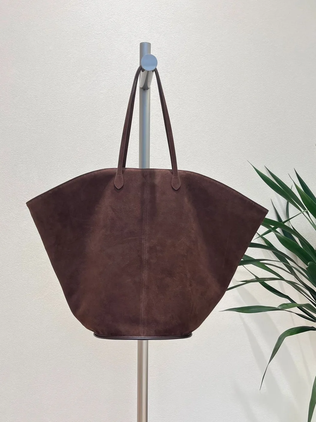 Espacioso bolso carryall de poliuretano mate