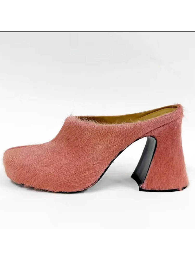 Mules de plataforma pastel para comodidad en el hogar