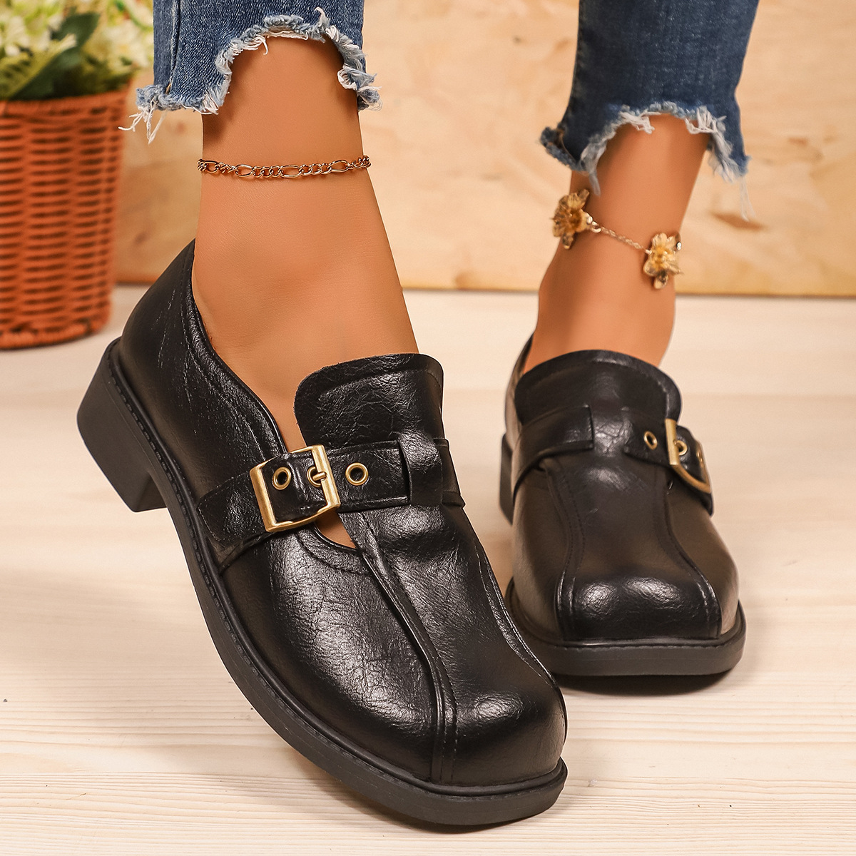 Low Heel Square Heel Loafers Women British Style Slip-On Round Toe Leather Shoes
