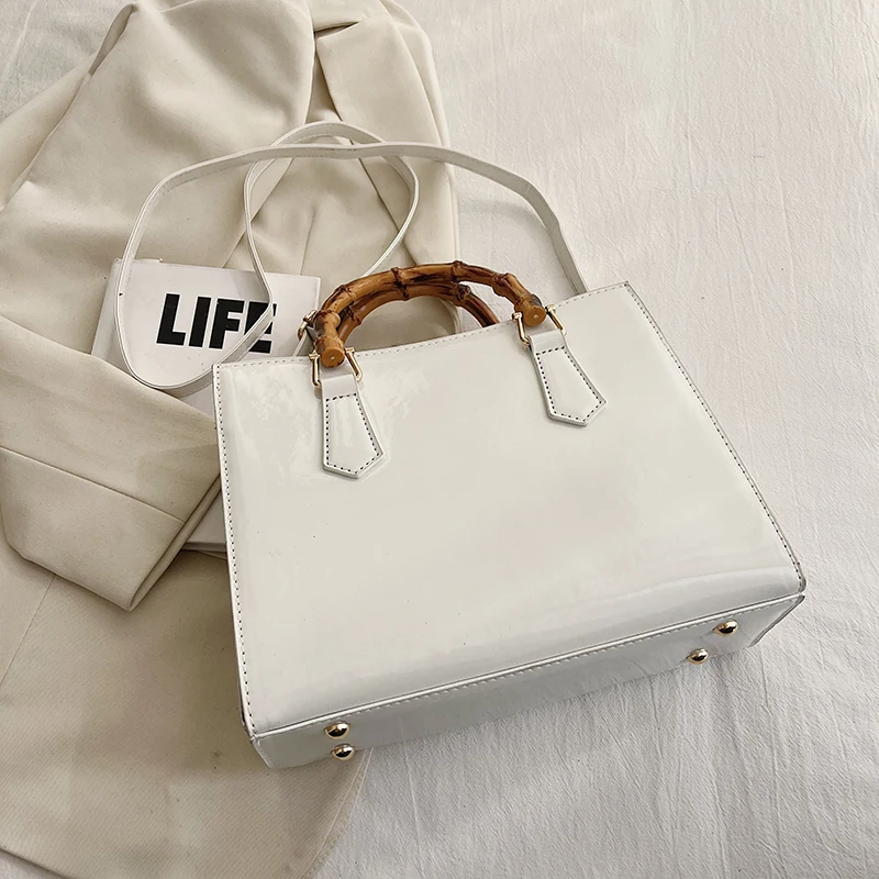 Bolso carryall de mujer de poliuretano con estampado de cocodrilo