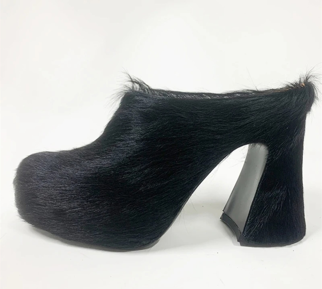 Mules de plataforma pastel para comodidad en el hogar