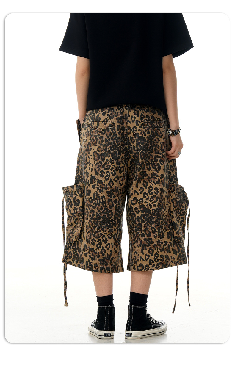Pantalones tres cuartos unisex oversize con estampado de guepardo