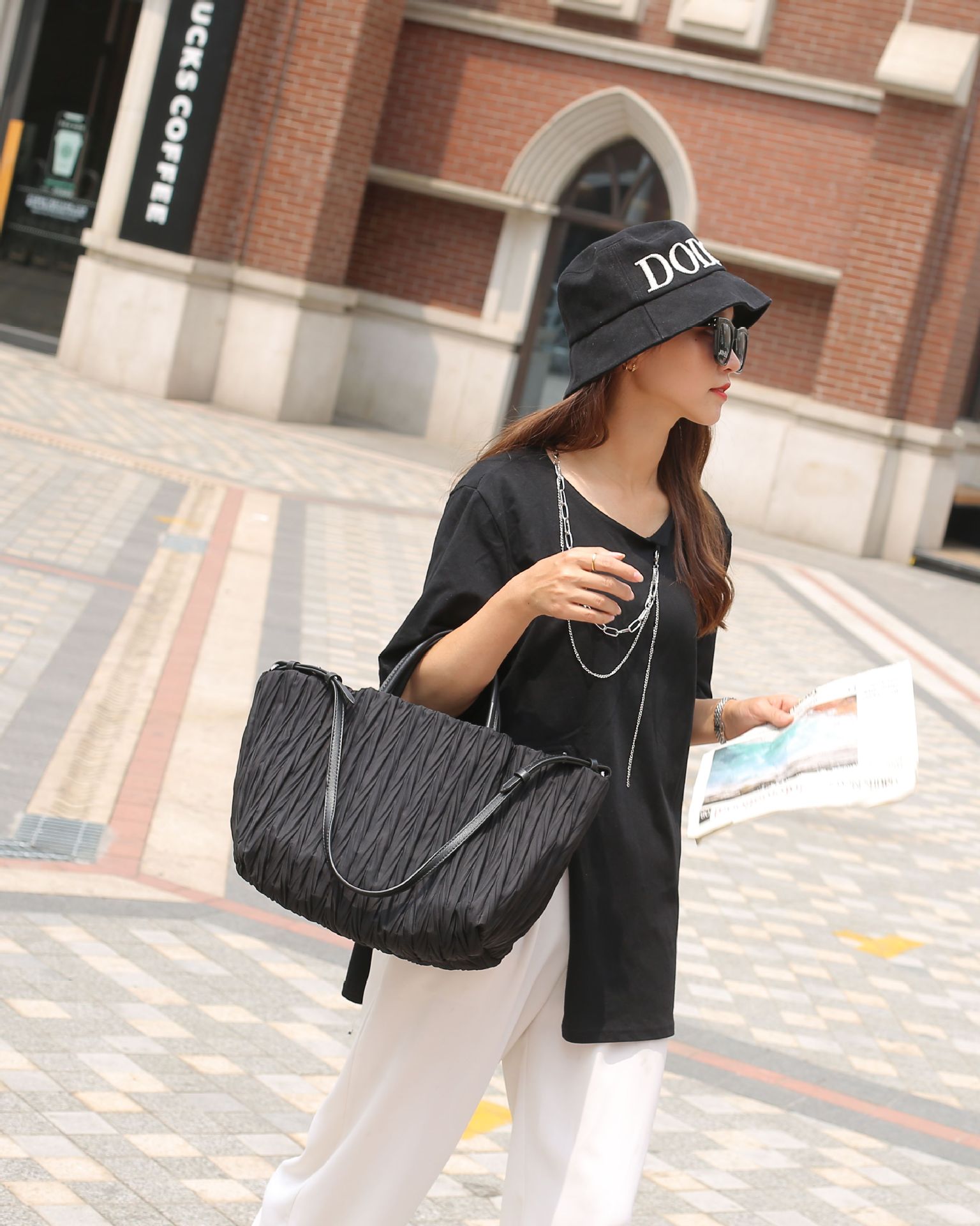 Bolso tote de nailon oversize para mujeres