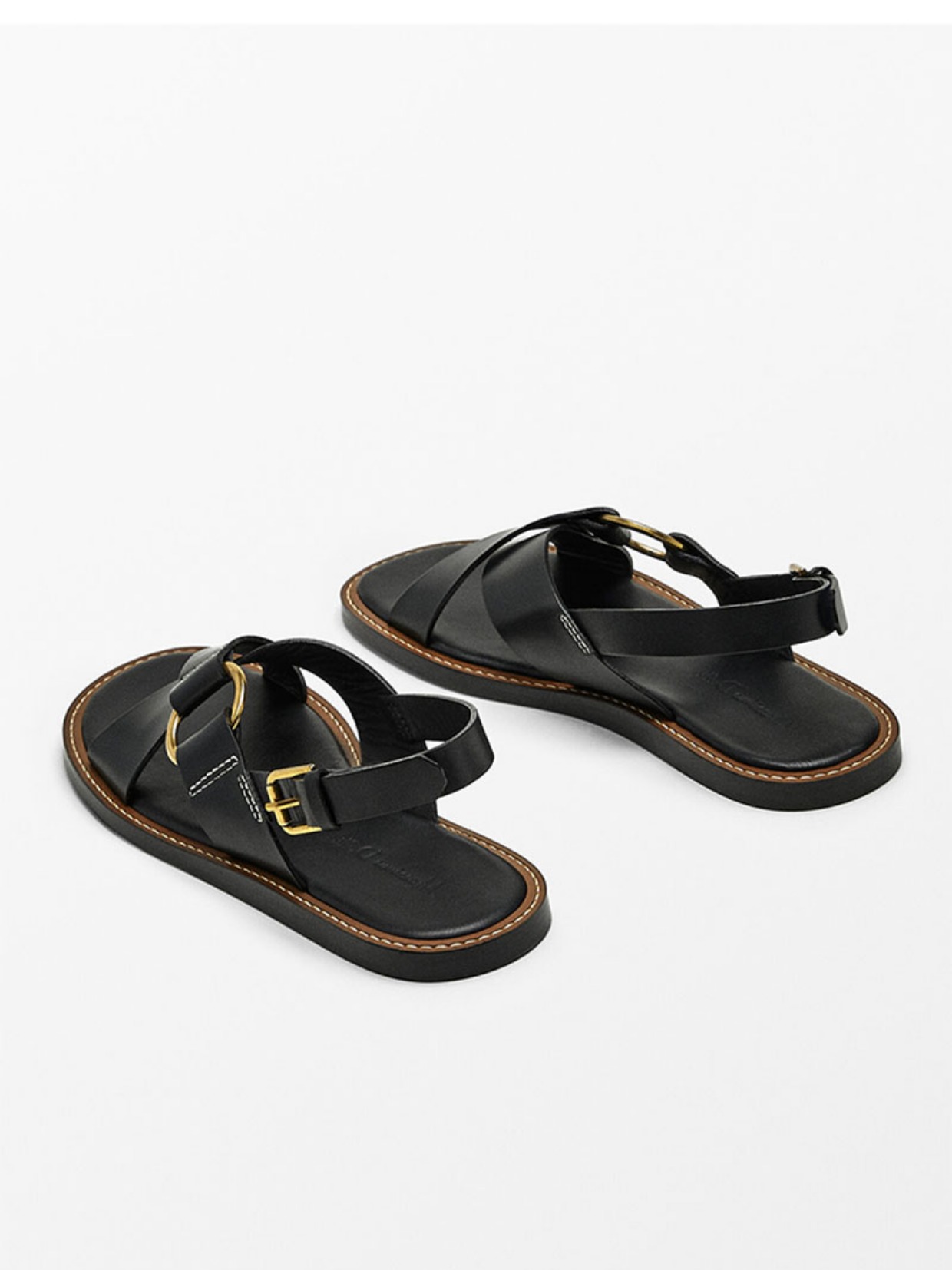 Sandalias envolventes de gladiador en microfibra oscura