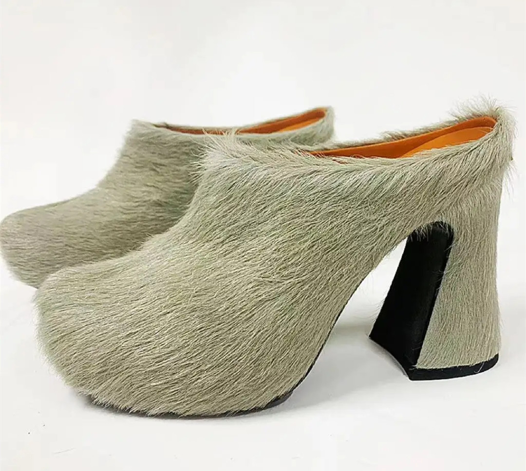Mules de plataforma pastel para comodidad en el hogar