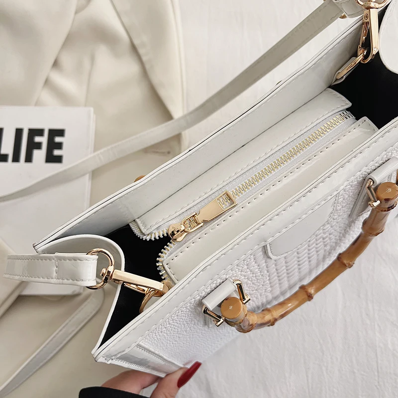 Bolso carryall de mujer de poliuretano con estampado de cocodrilo