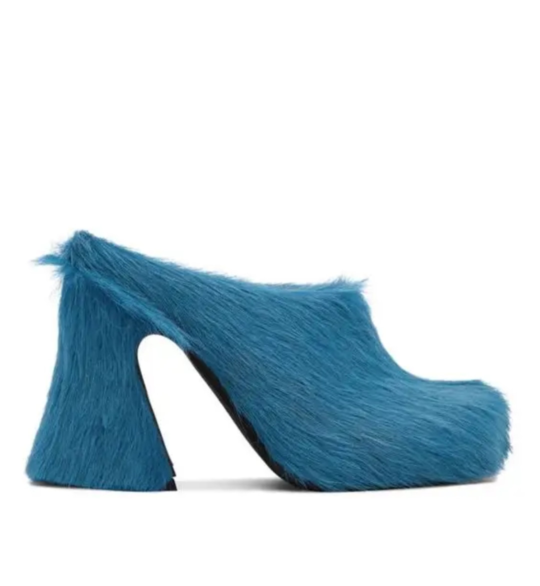 Mules de plataforma pastel para comodidad en el hogar