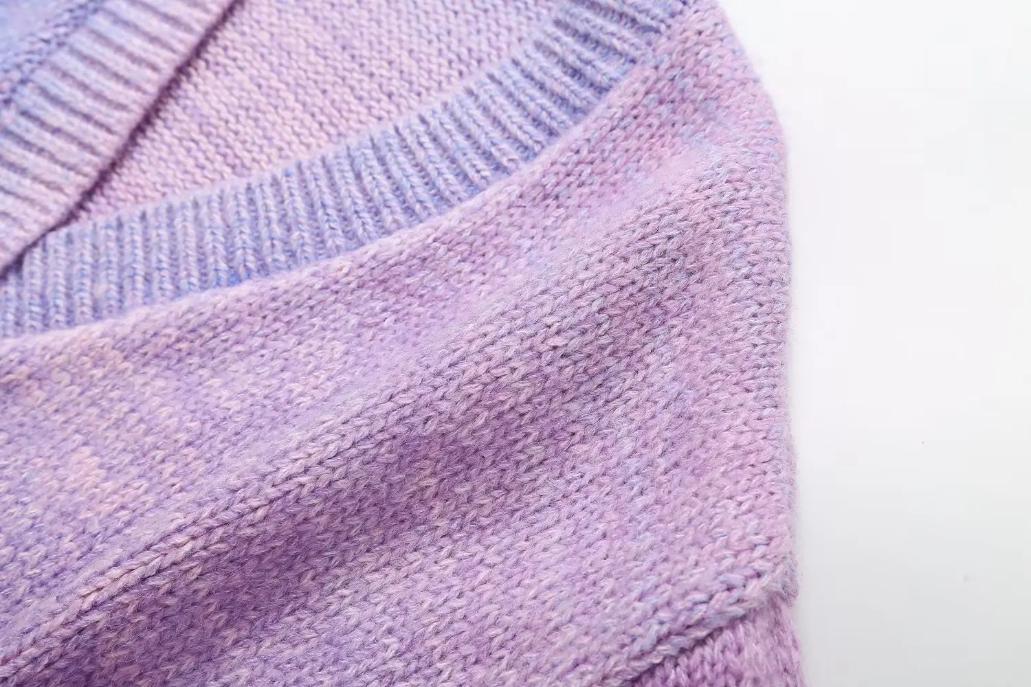 Damas cardigan holgado de otoño con escote profundo, botones frontales y diseño de remolinos