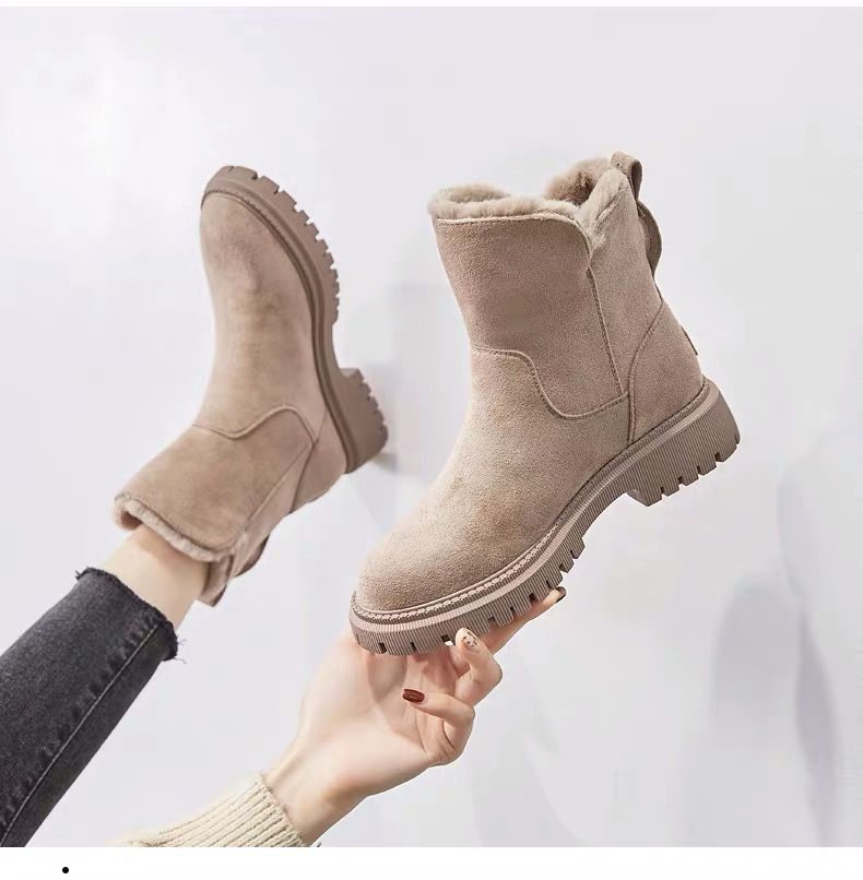 Botas de nieve para mujeres aisladas con forro sintético de caña media