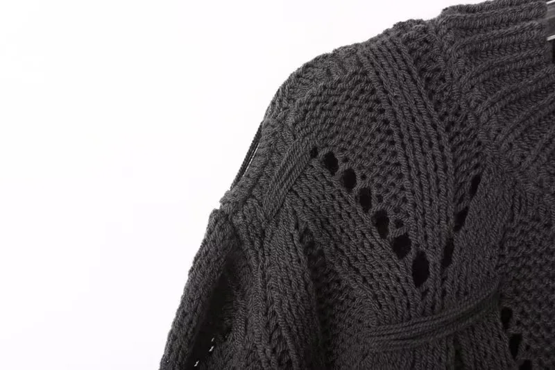 Suéter para damas holgado de cuello redondo liso con calado
