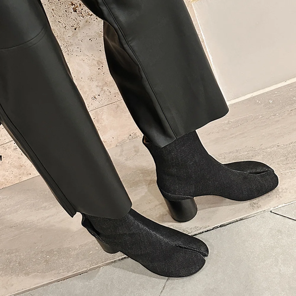 Botas clásicas de cuero de punta puntiaguda y tacón ancho