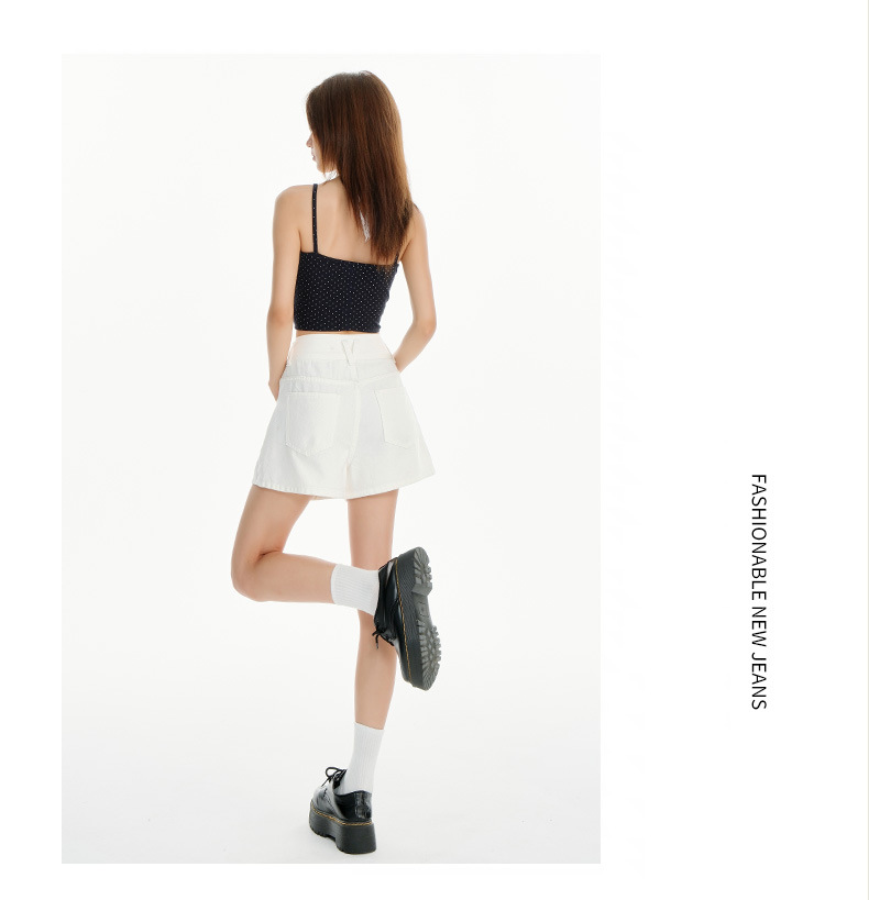 Shorts de cintura elevada minimalistas acampanados