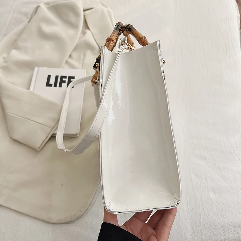 Bolso carryall de mujer de poliuretano con estampado de cocodrilo