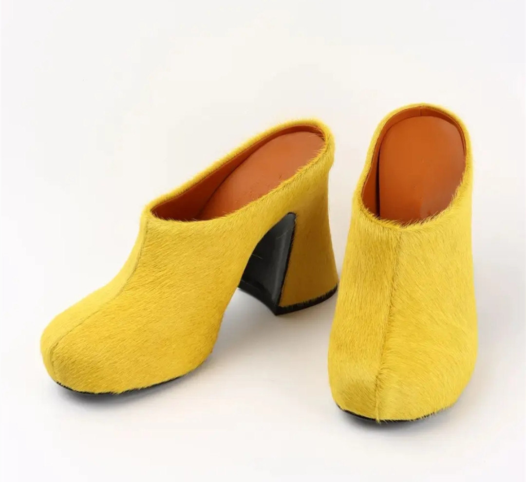 Mules de plataforma pastel para comodidad en el hogar