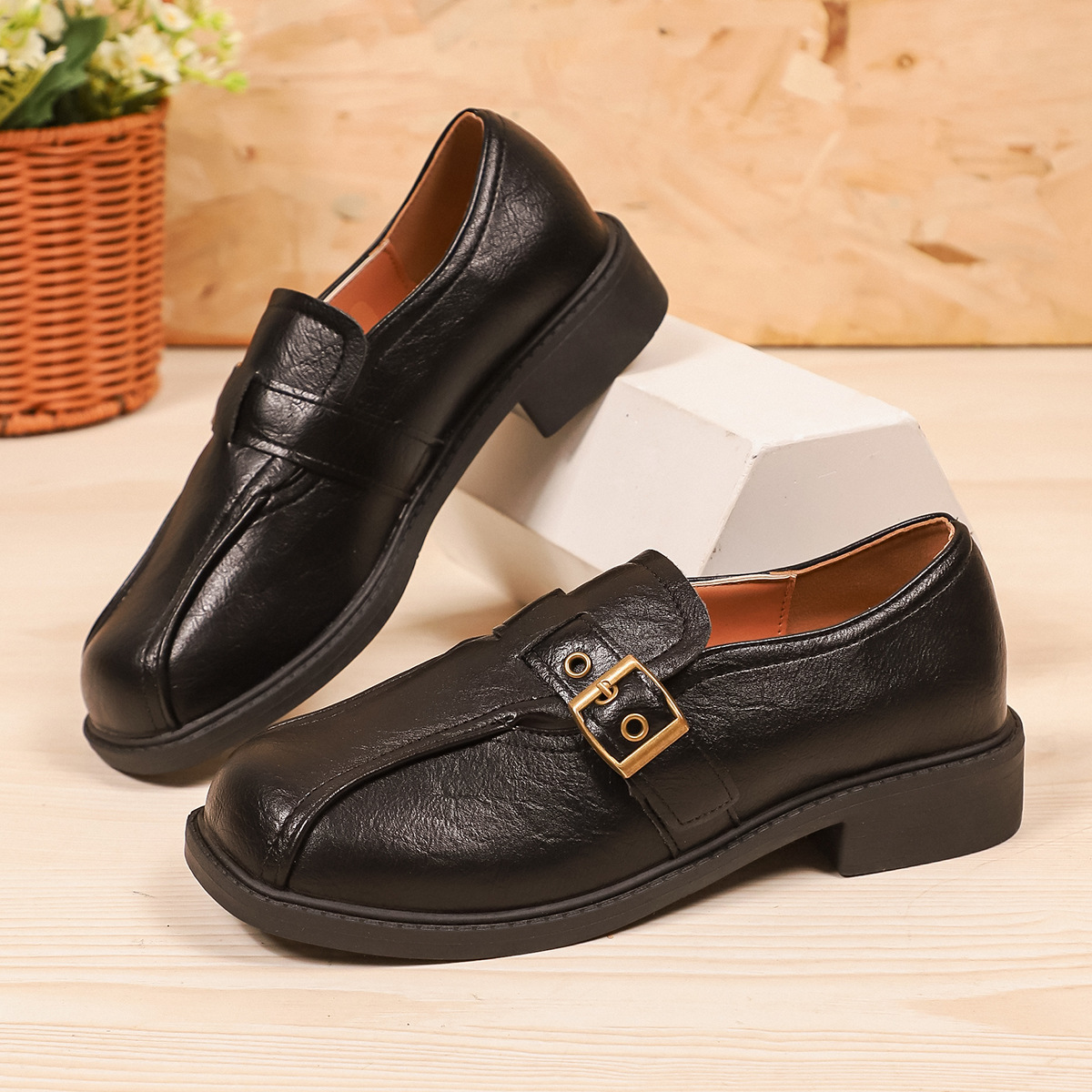 Low Heel Square Heel Loafers Women British Style Slip-On Round Toe Leather Shoes