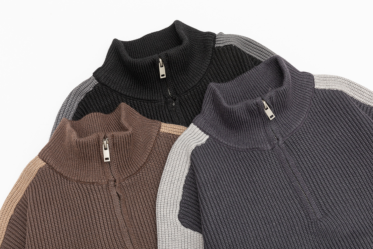 Suéter unisex de ajuste holgado con manga larga y cuello embudo