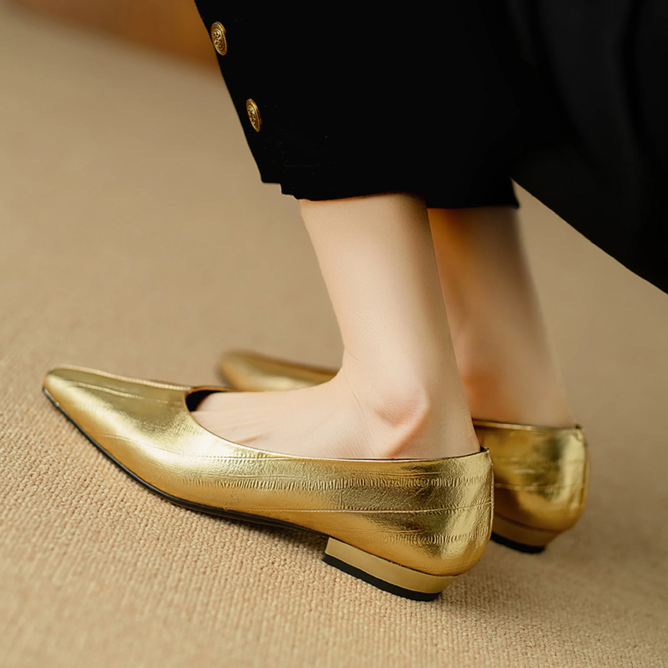 Zapato de salón clásico de piel de oveja para mujer