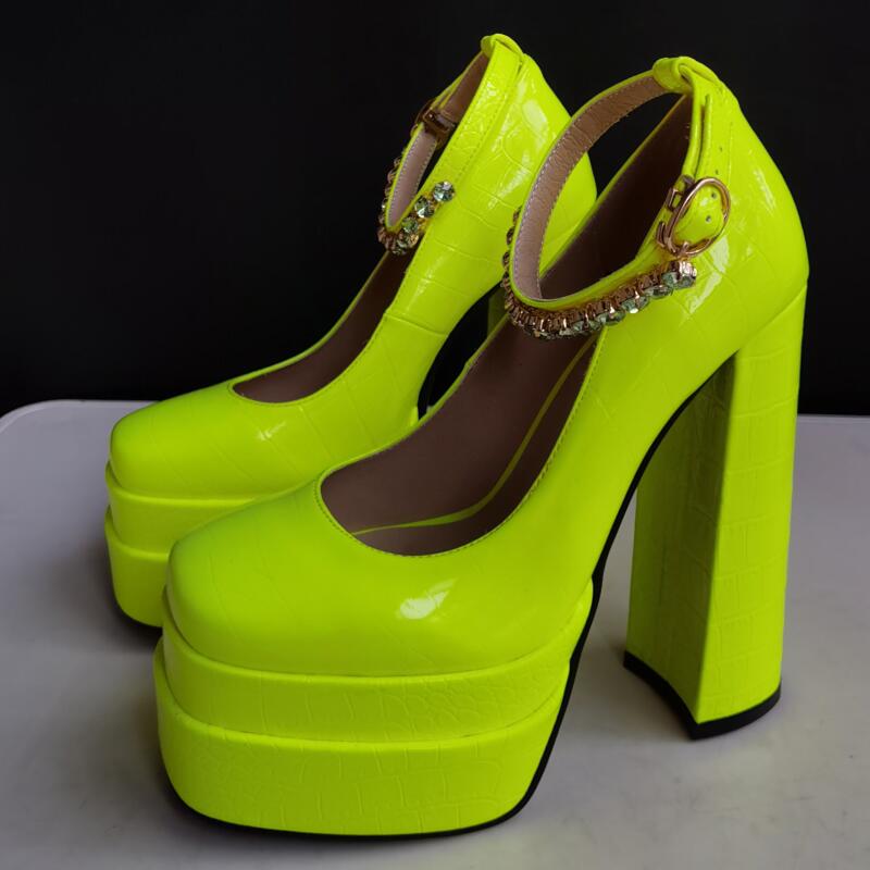 Tacones gruesos para señoras con cristales y estampado de reptil en verde oliva oscuro